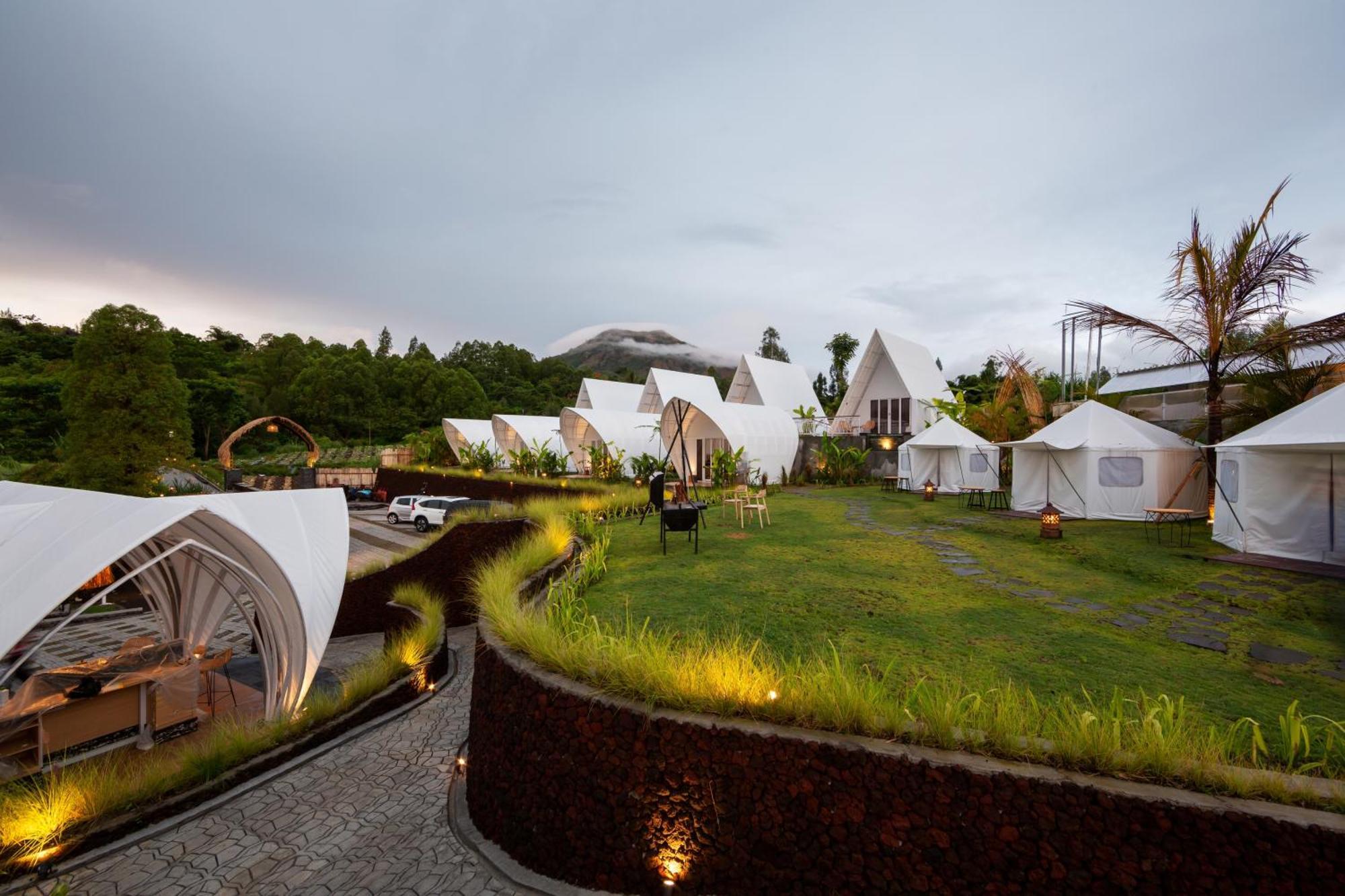 The Dewi Kintamani Luxury Glamping And Natural Hotspring Экстерьер фото